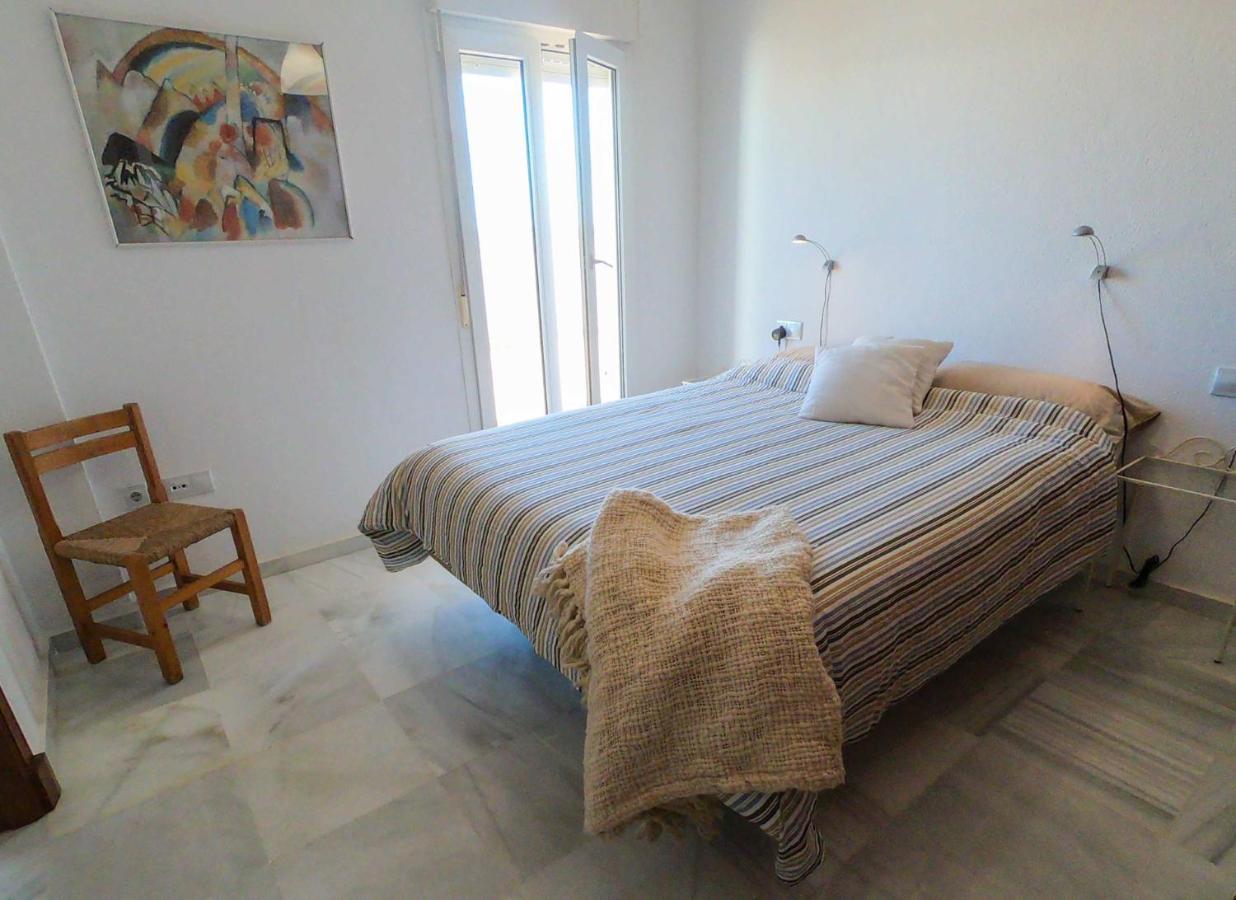Apartamento tipo penthouse con enorme terraza y vistas al mar Conil De La Frontera Exterior foto